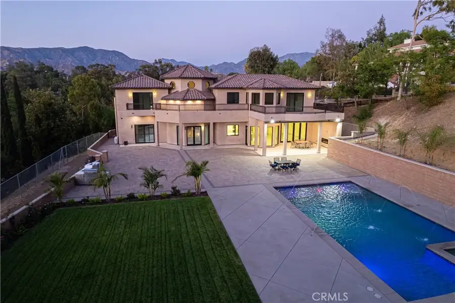 10521 Mary Bell Avenue, Shadow Hills, CA 91040 - #2