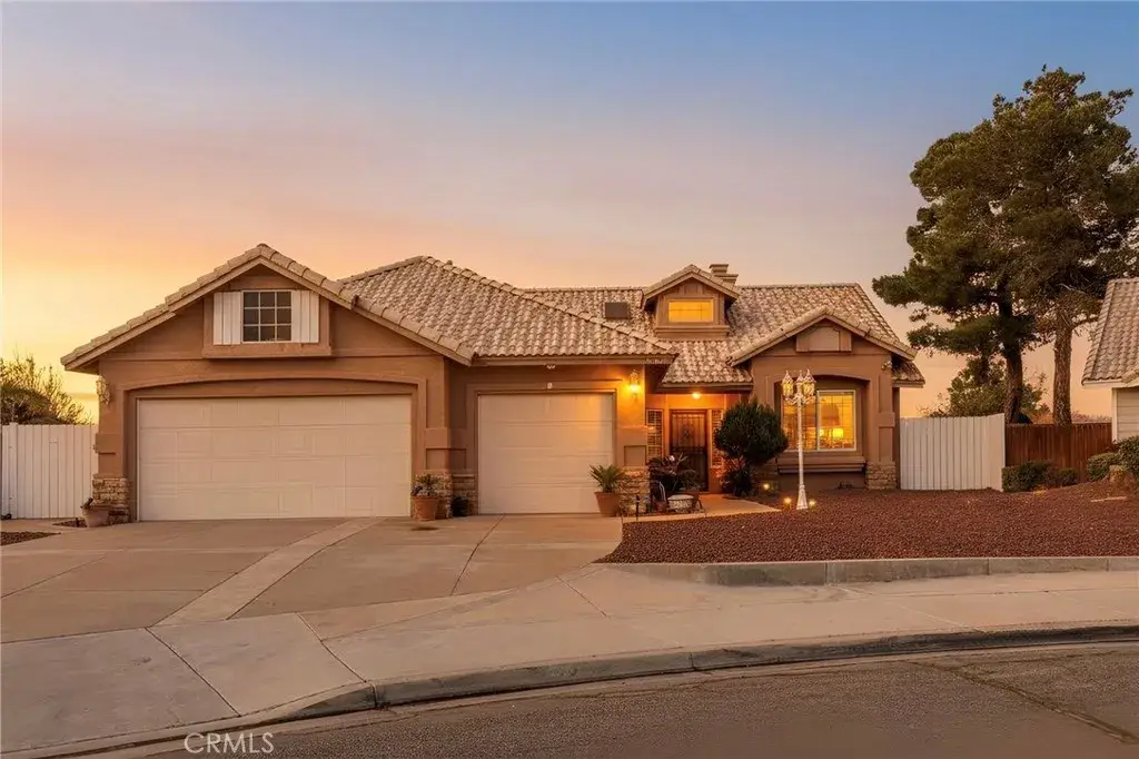 17666 High Vista St, Victorville, CA 92395 - #1