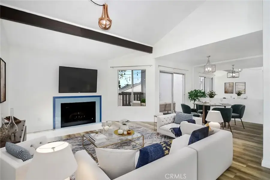 18316 Hatteras #27, Tarzana, CA 91356 - Image #2