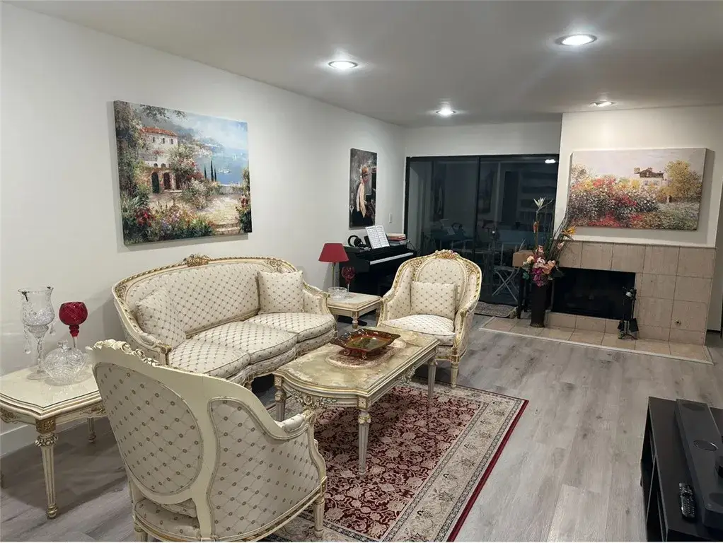 15335 Magnolia #215, Sherman Oaks, CA 91403 - #1