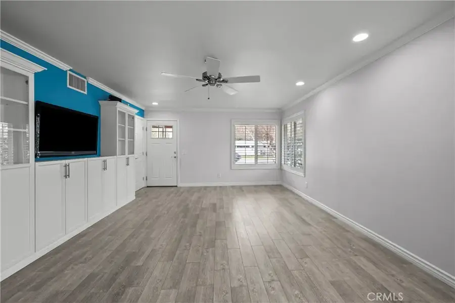 19366 Avenue Of The Oaks, Newhall, CA 91321 - #3