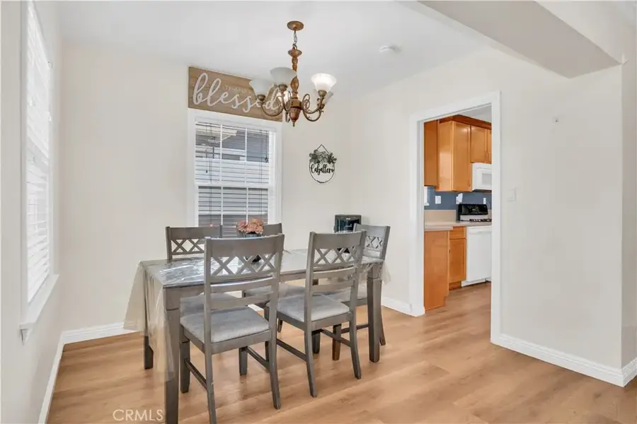 1343 N Whitnall Hwy, Burbank, CA 91505 - #3