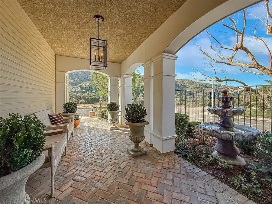 3503 Lang Ranch Parkway, Thousand Oaks, CA 91362 - #2