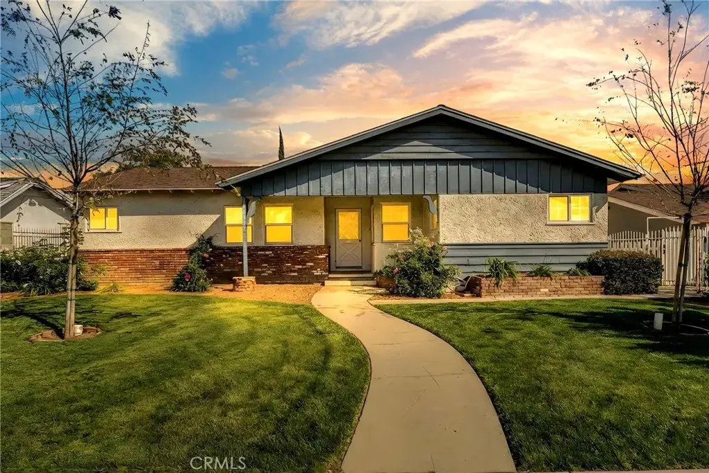 10352 Hayvenhurst Avenue, Granada Hills, CA 91344 - #1