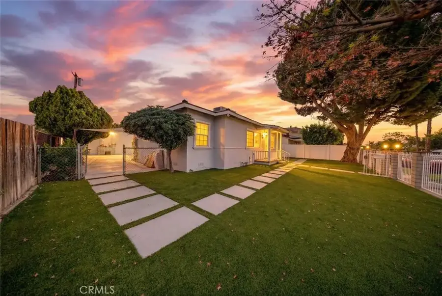 8100 Bellaire Avenue, North Hollywood, CA 91605 - Image #2