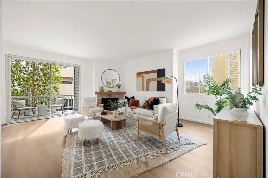 8505 Gulana, Playa Del Rey, CA 90293 - Image #2