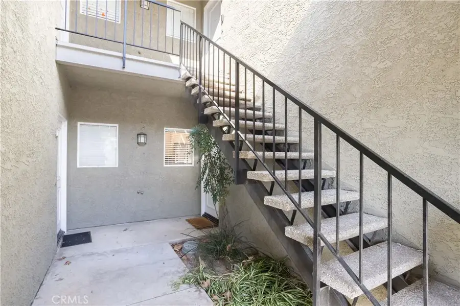 27610 Susan Beth #C, Saugus, CA 91350 - Image #2