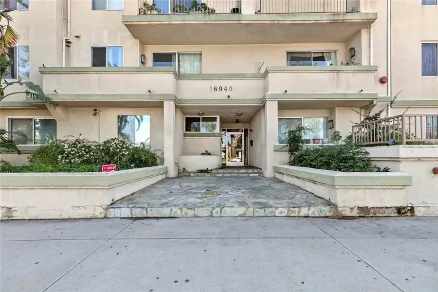 16940 Chatsworth #208, Granada Hills, CA 91344 - Image #3