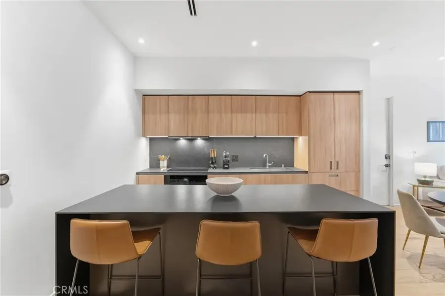 1030 N Kings #405, West Hollywood, CA 90069 - Image #3