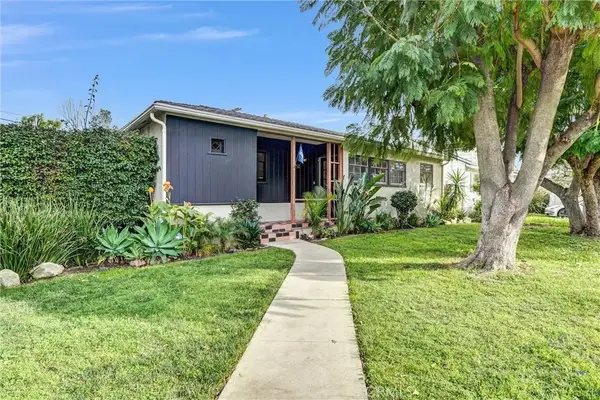 7758 Chimineas Avenue, Reseda, CA 91335