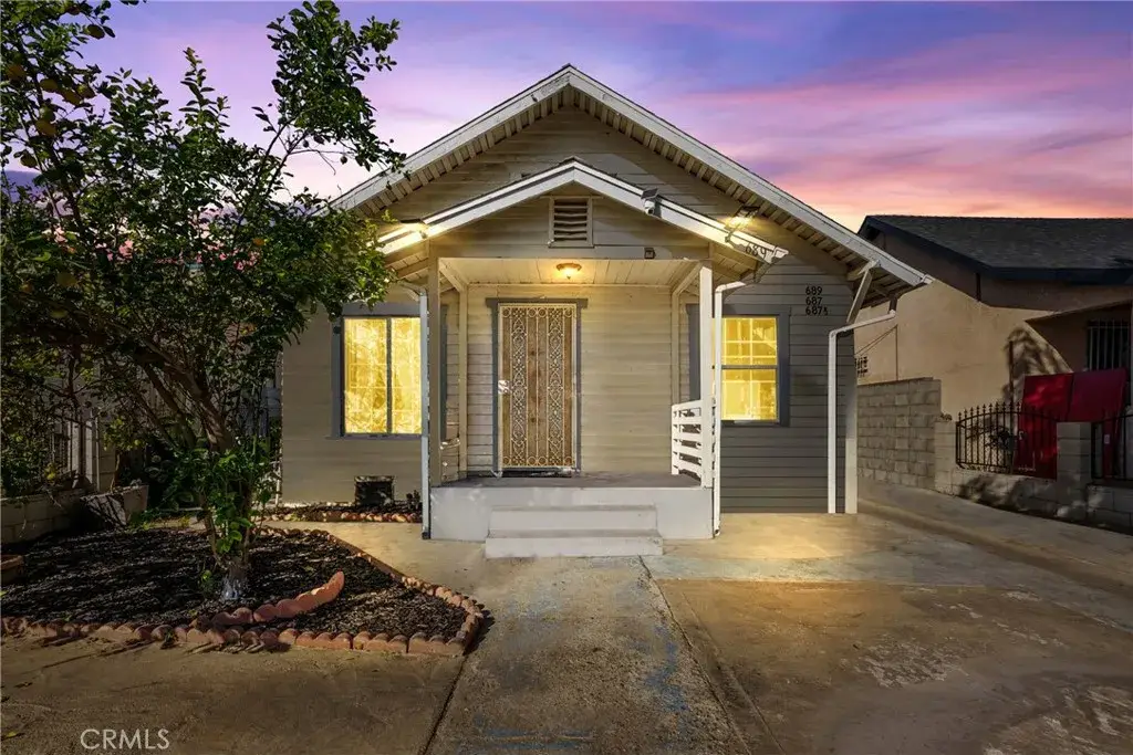 687 E 49th, Los Angeles, CA 90011 - #1