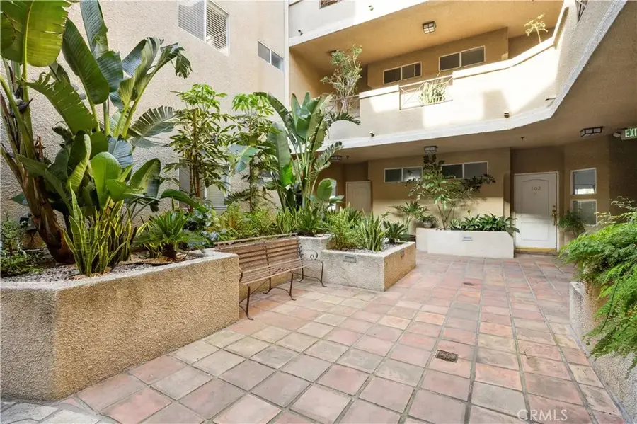 12060 Hoffman Street #103, Studio City, CA 91604 - #3