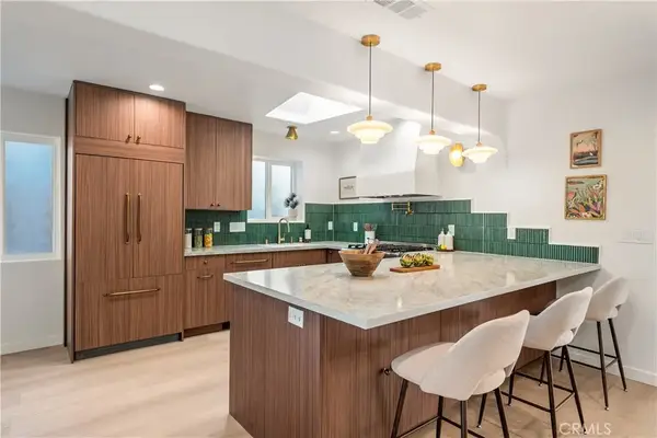 5625 Saint Clair Avenue, Valley Village, CA 91607