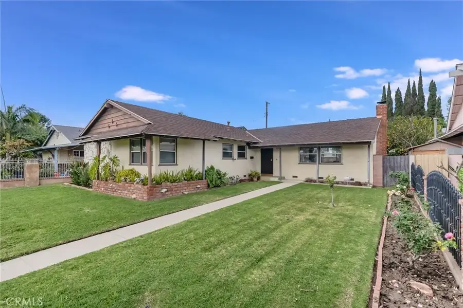 15235 Lassen Street, San Fernando Valley, CA 91345 - #3