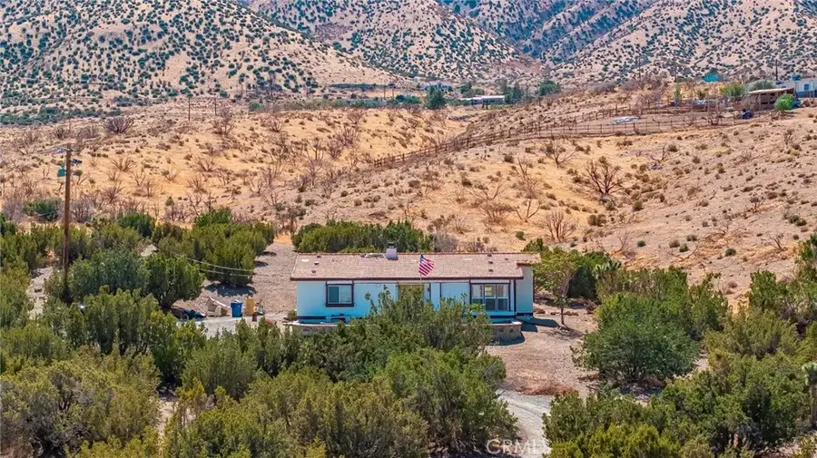 29315 121st St E, Juniper Hills, CA 93543 - #3