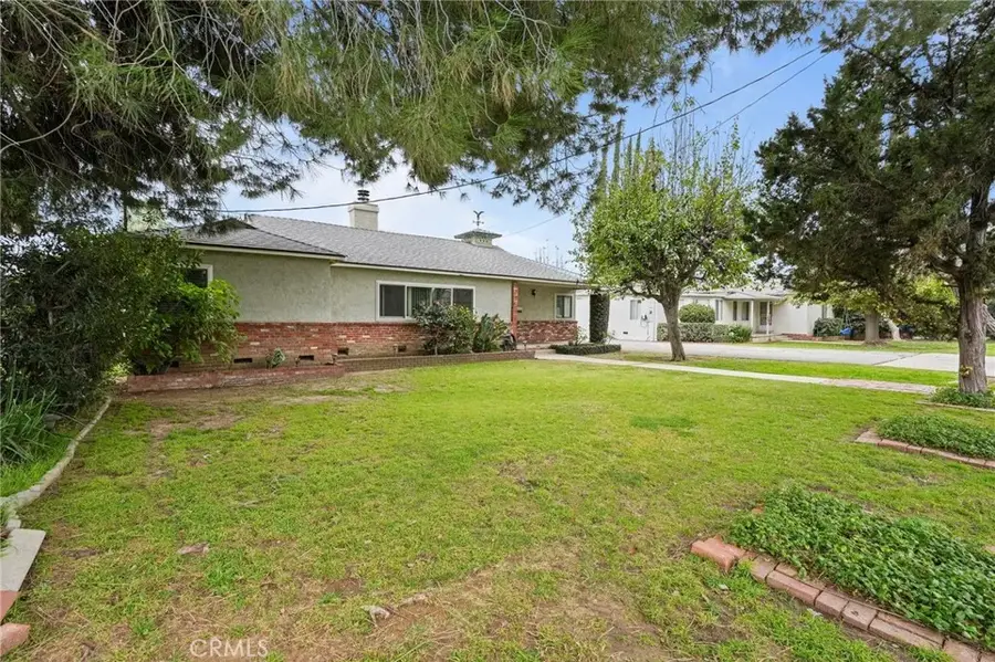 15934 Kittridge, Lake Balboa, CA 91406 - #3