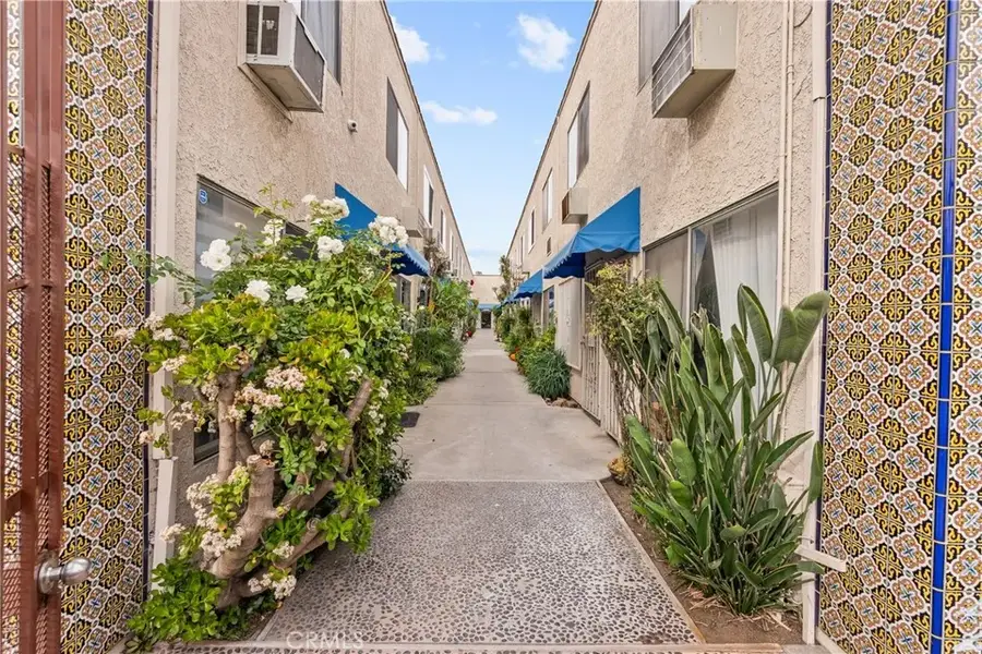 11025 Kittridge #134, North Hollywood, CA 91606 - #2