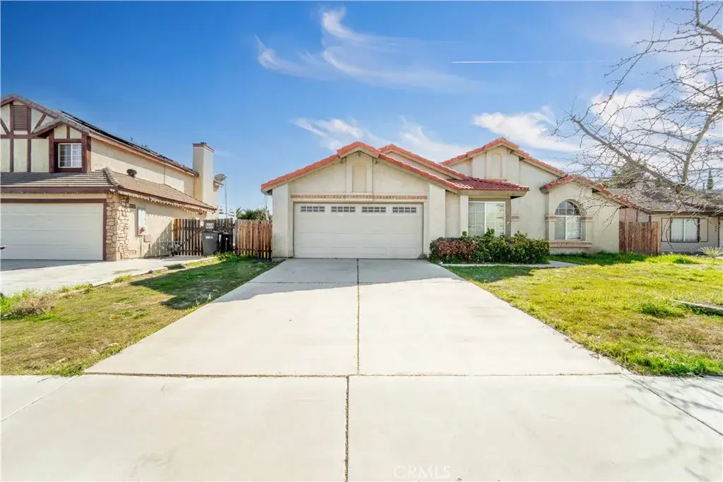 4044 Belleshire, Palmdale, CA 93552 - #1