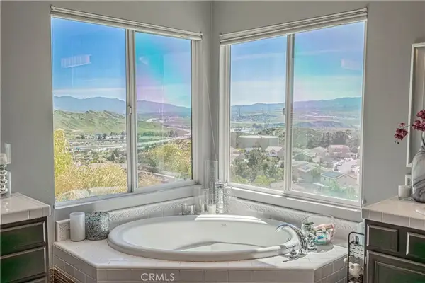 28076 Bridlewood, Castaic, CA 91384