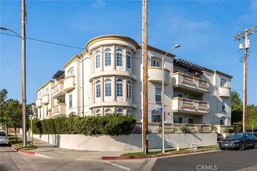 4832 Whitsett Avenue #305, Valley Village, CA 91607 - #2