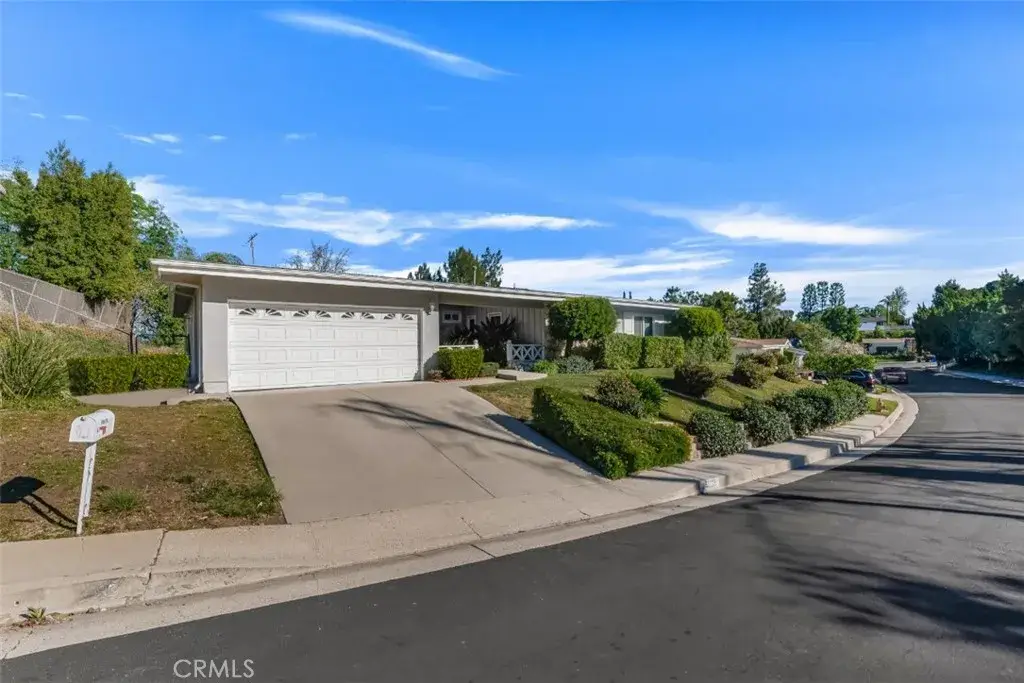 5932 Pat Avenue, Woodland Hills, CA 91367 - #1