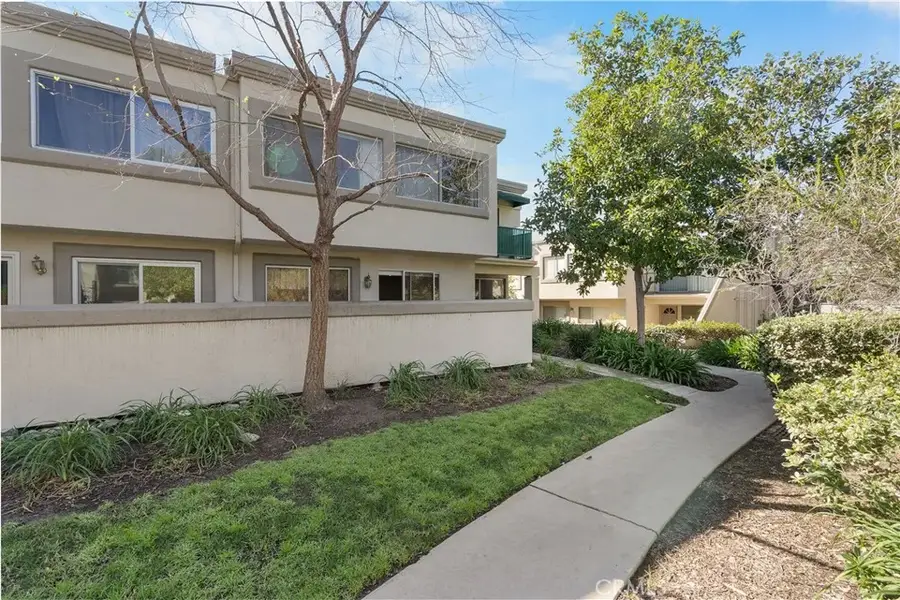 18510 Mayall Street #I, Northridge, CA 91324 - #3