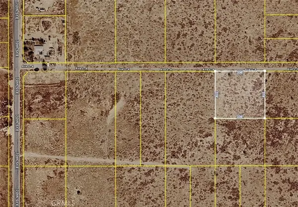 7300 E Avenue L4, Palmdale, CA 93552