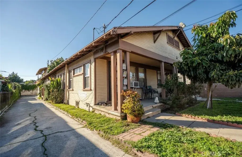 1741 S S New England, Los Angeles, CA 90006 - #1