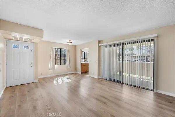 2554 Olive #101, Palmdale, CA 93550