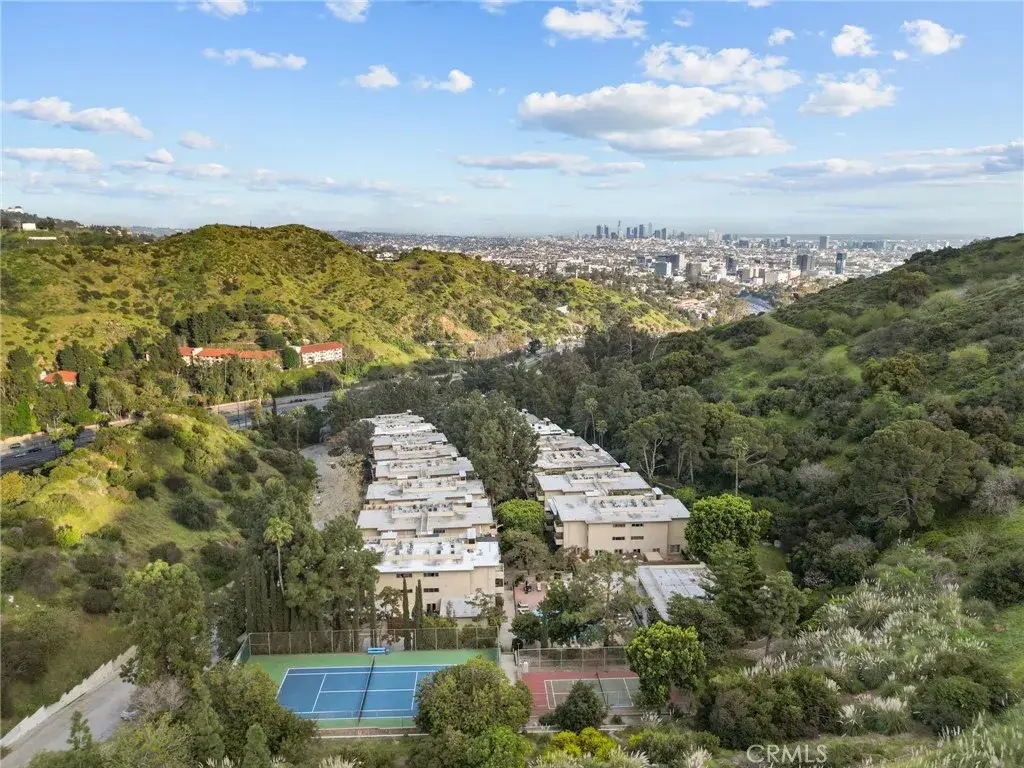 6752 Hillpark Drive #202, Los Angeles, CA 90068 - #1