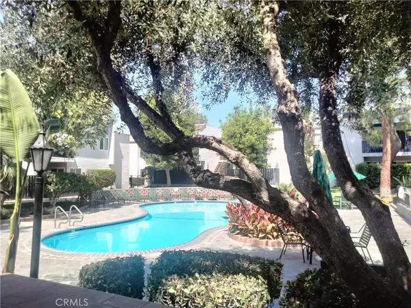 18645 Hatteras #186, Tarzana, CA 91356