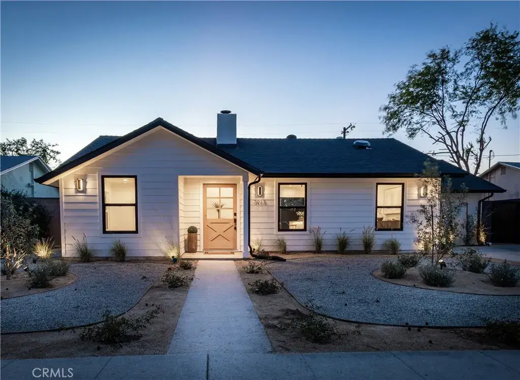 7913 Lasaine, Northridge, CA 91325 - #1