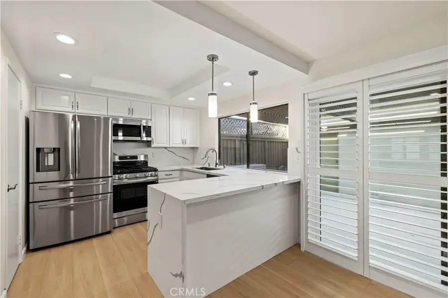 9833 Karmont, South Gate, CA 90280 - #3