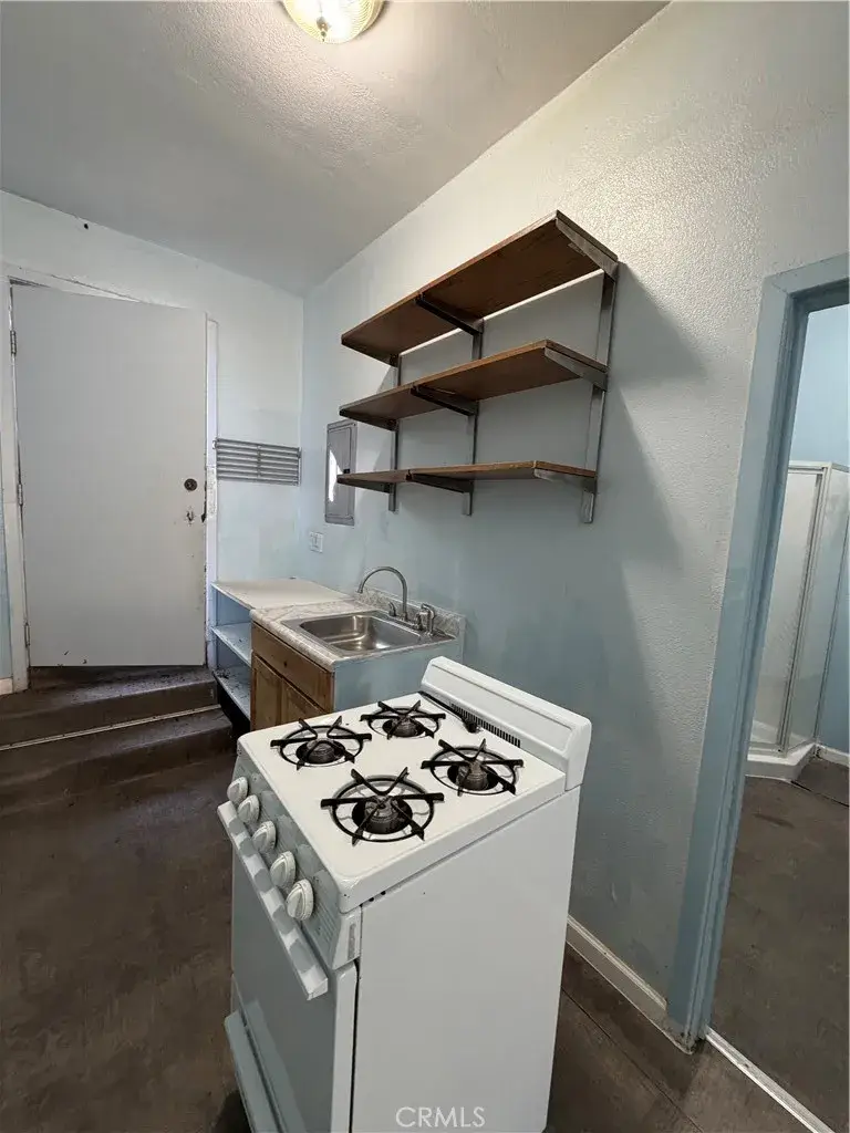 7815 S Western, Los Angeles, CA 90047 - #3