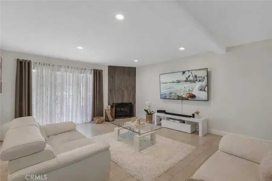 10011 Topanga Canyon, Chatsworth, CA 91311 - #2