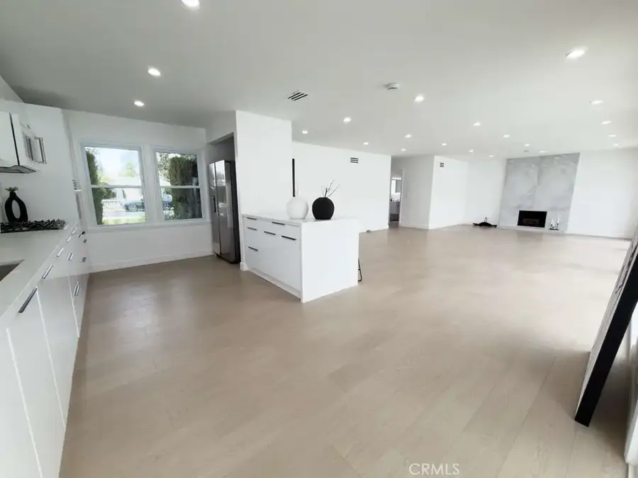 7435 Lena, West Hills, CA 91307 - #3