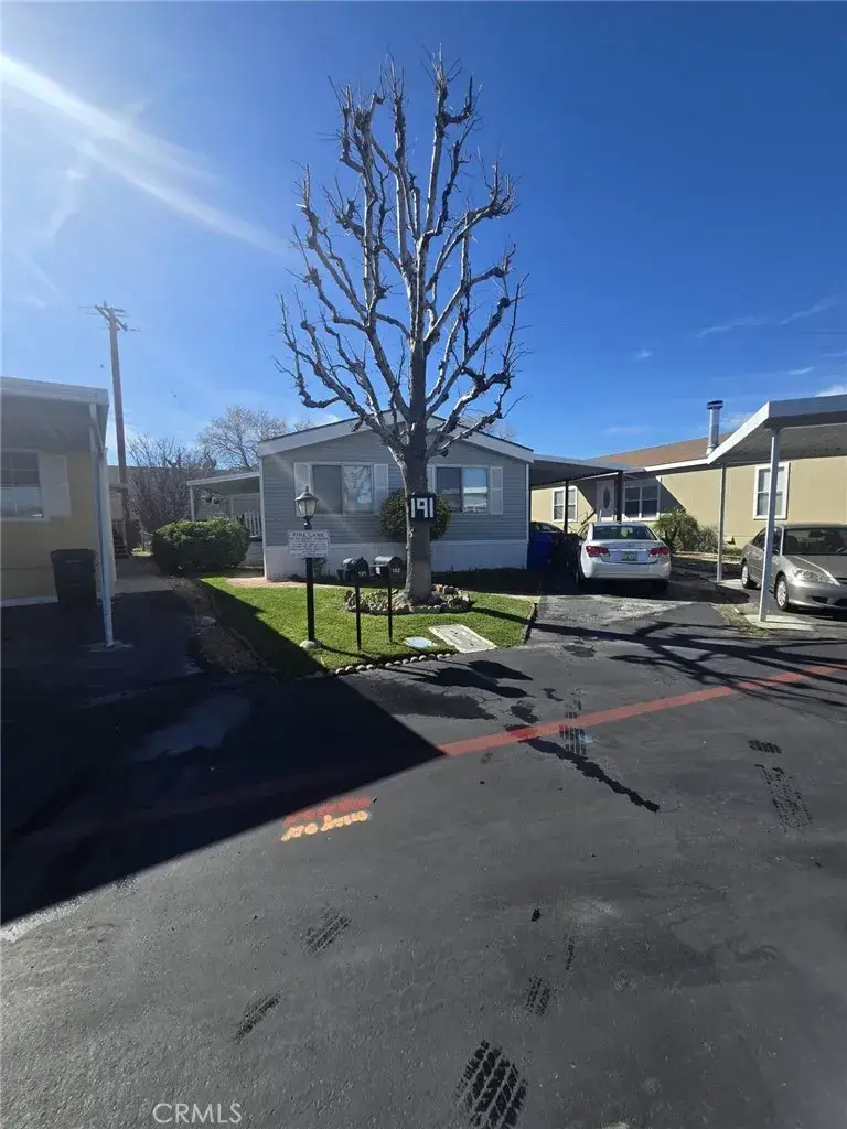 27361 Sierra Hwy, Canyon Country, CA 91351 - #1