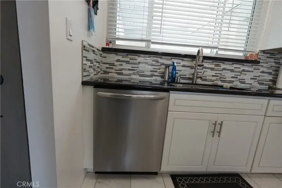 9327 Stanwin Avenue, Pacoima, CA 91331 - #3