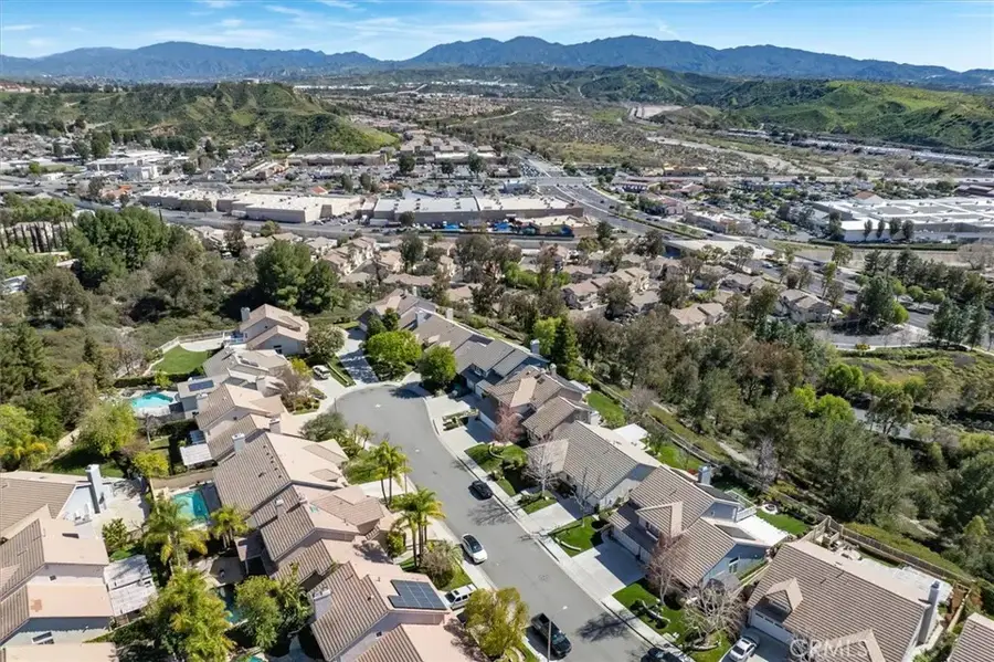 23224 Sherwood, Valencia, CA 91354 - #2