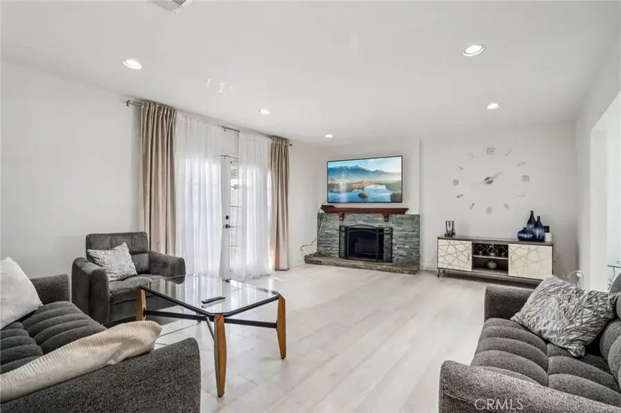 16428 Halsted Street, North Hills, CA 91343 - #3