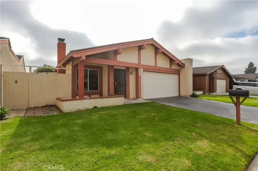 6348 Swallow, San Buenaventura Ventura, CA 93003 - #3