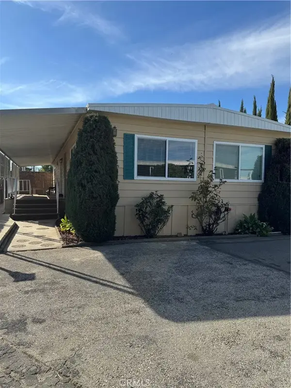 8801 Eton #121, Canoga Park, CA 91304