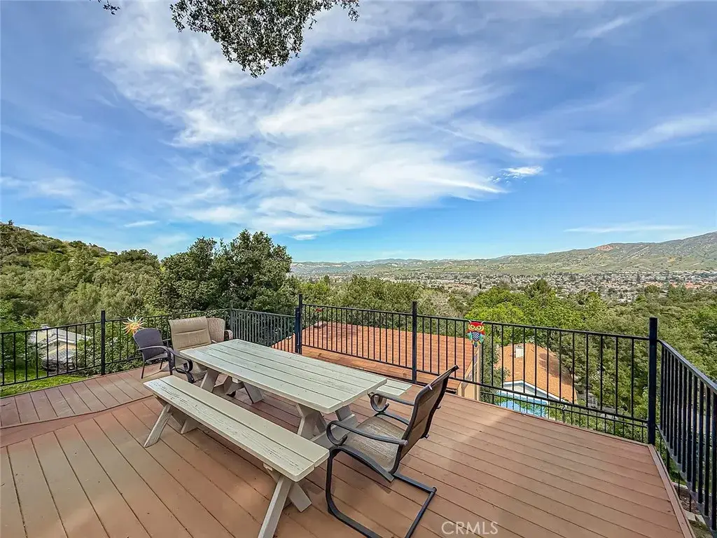 1059 Alta Vista, Simi Valley, CA 93063 - #1