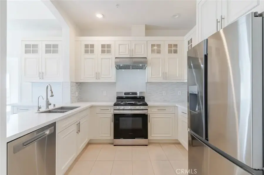 1598 Long Beach #401, Long Beach, CA 90813 - #2