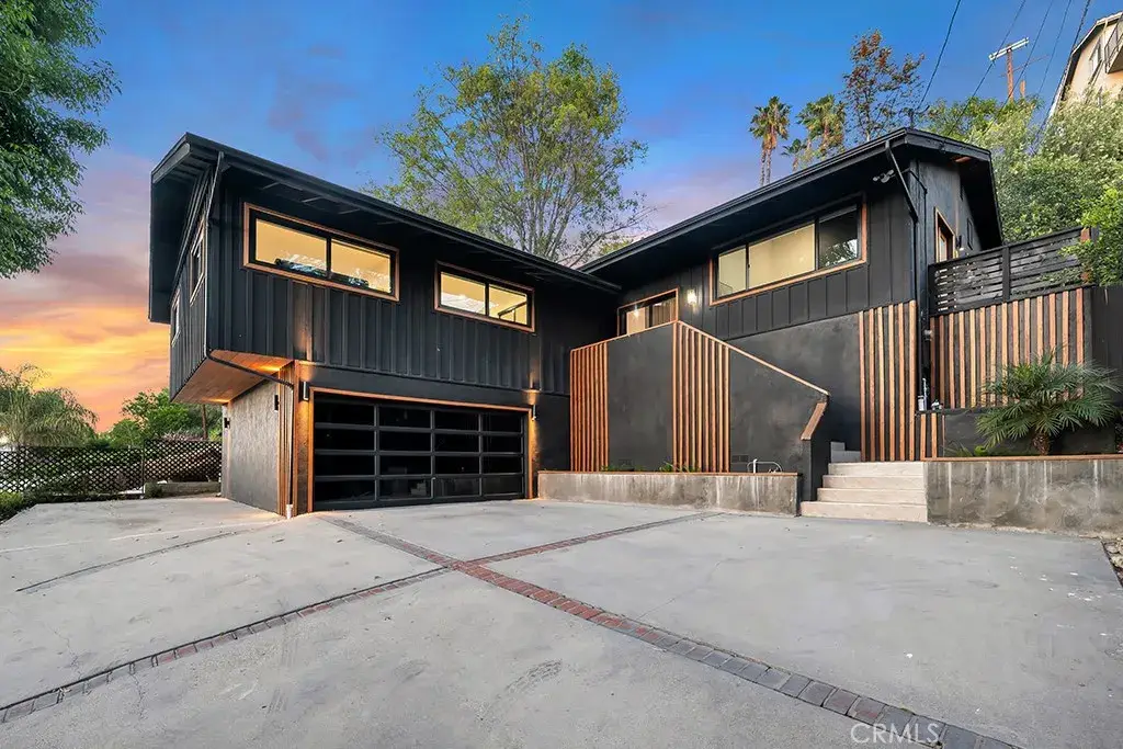 5200 Don Pio, Woodland Hills, CA 91364 - #1