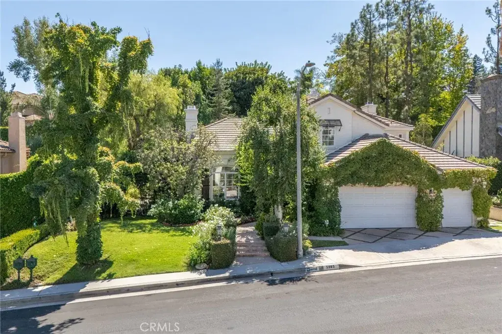 5985 Vista De La Luz, Woodland Hills, CA 91367 - #1