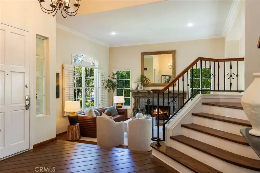 5985 Vista De La Luz, Woodland Hills, CA 91367 - #2