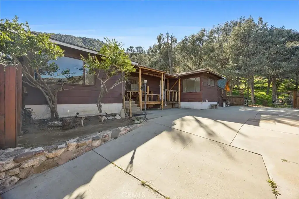 209 E End, Frazier Park, CA 93225 - #1