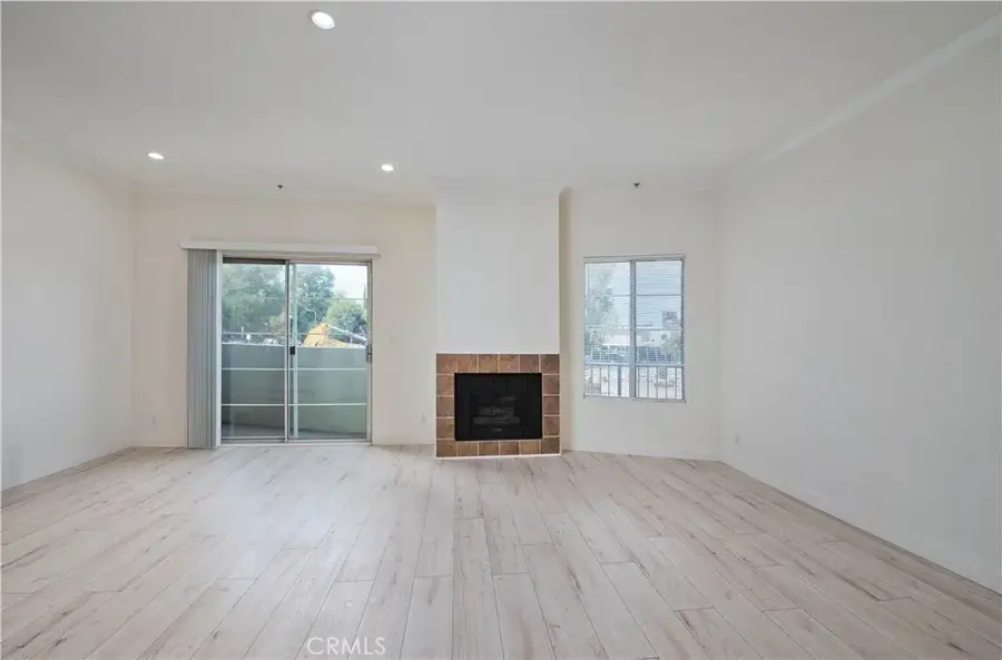 22809 Del Valle, Woodland Hills, CA 91364 - #3