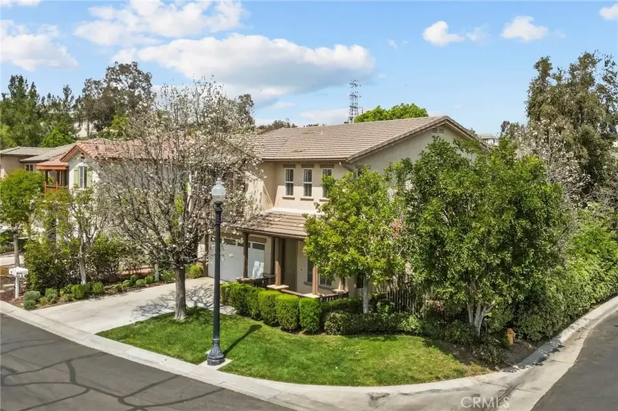 24245 Silhouette, Valencia, CA 91354 - #2